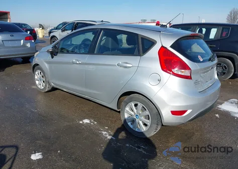 2013 Ford Fiesta Se z USA, uszkodzony, nr VIN 3FADP4EJXDM201225